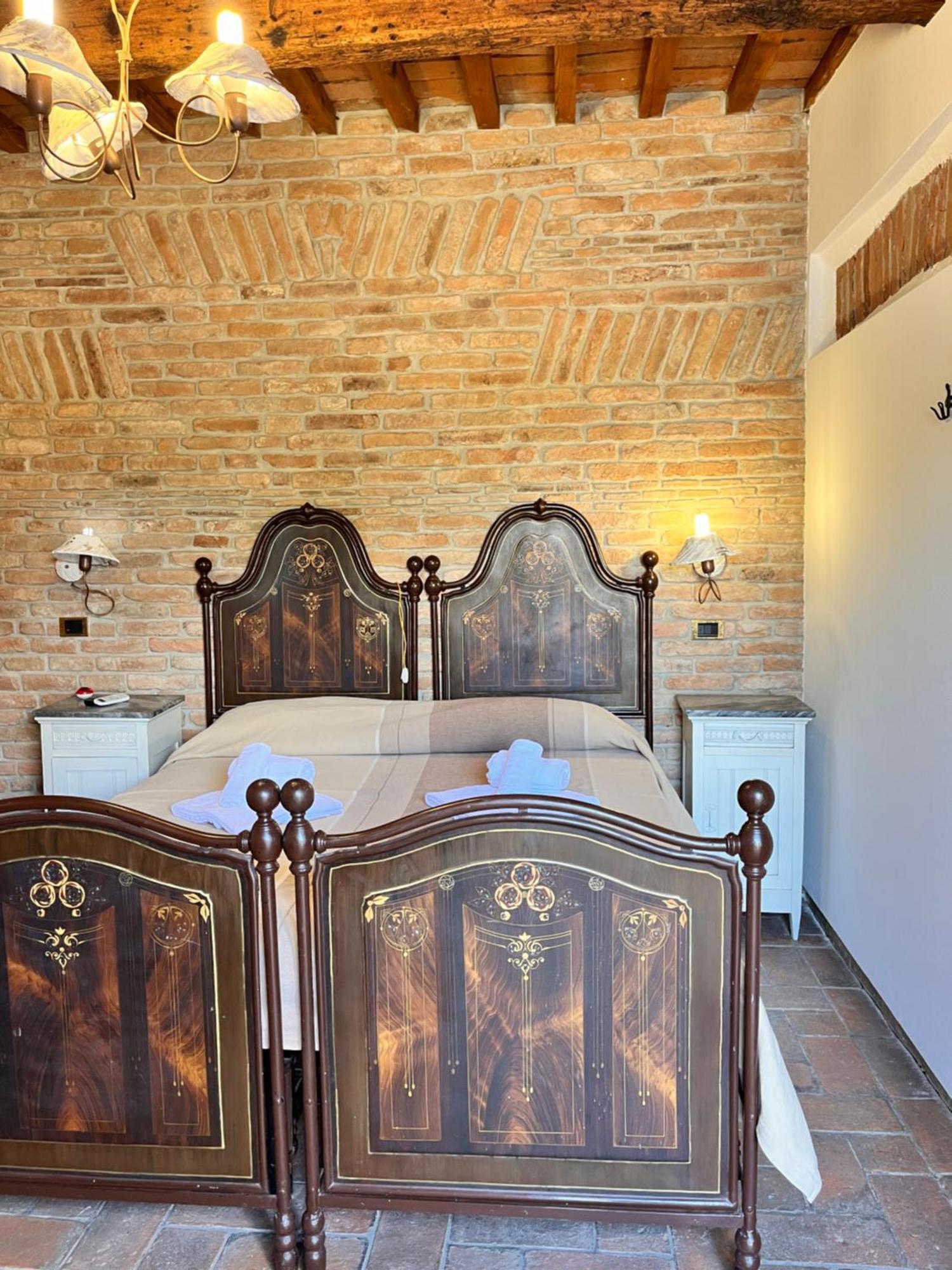 Locanda Corte Arcangeli Ferrara Esterno foto