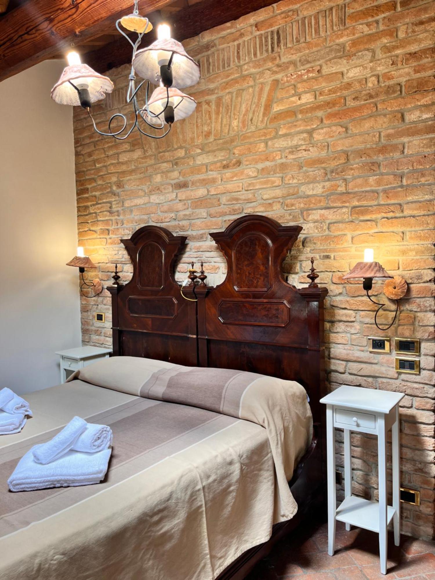 Locanda Corte Arcangeli Ferrara Esterno foto